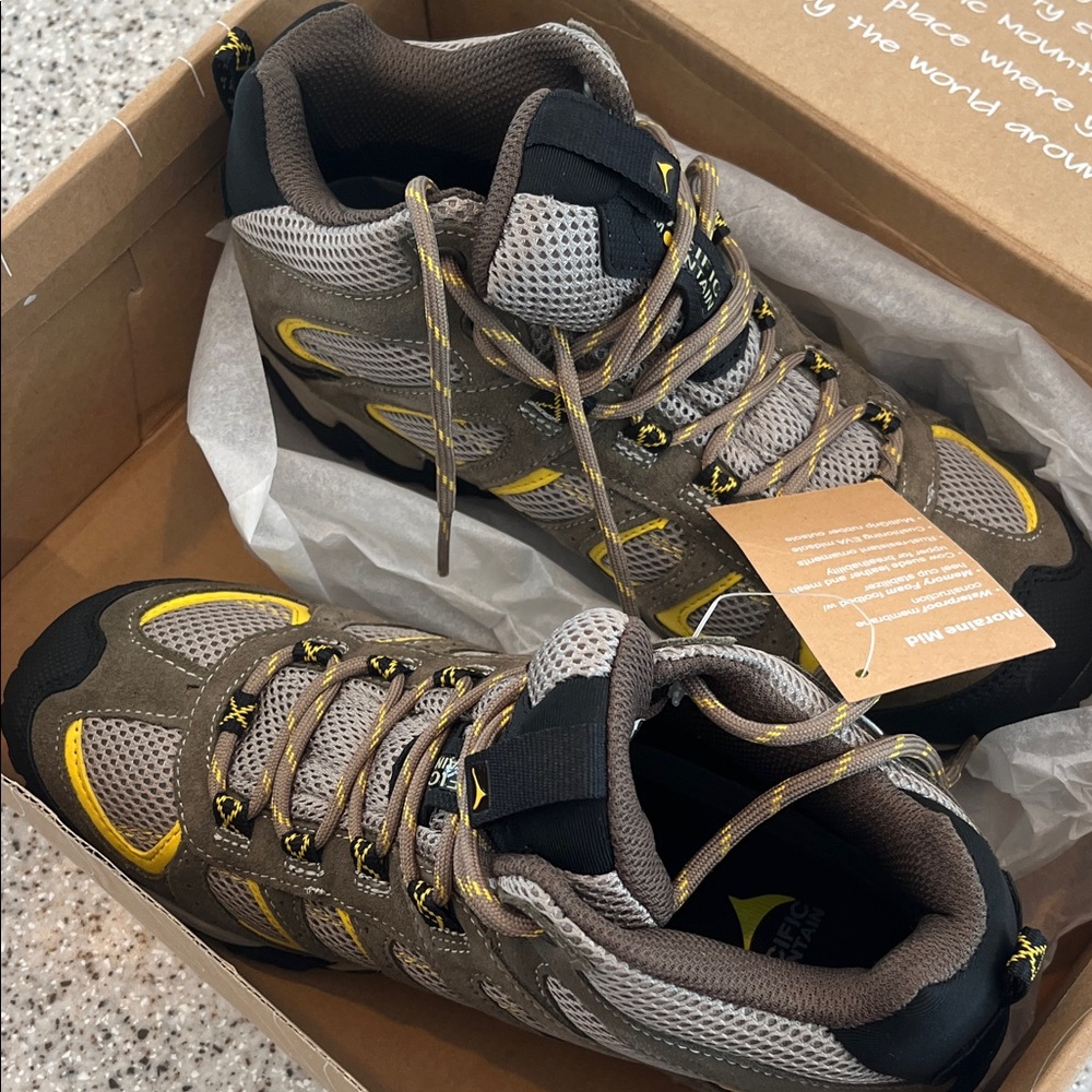 Women’s  Hiking Shoes - Brown and Yellow